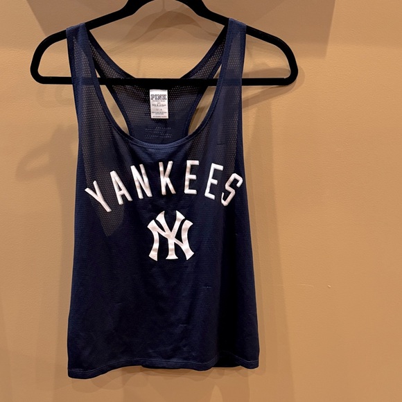 MLB: NY Yankee: PINK Victoria's Secret Ladies Navy Mesh Top. Size large - Picture 1 of 4